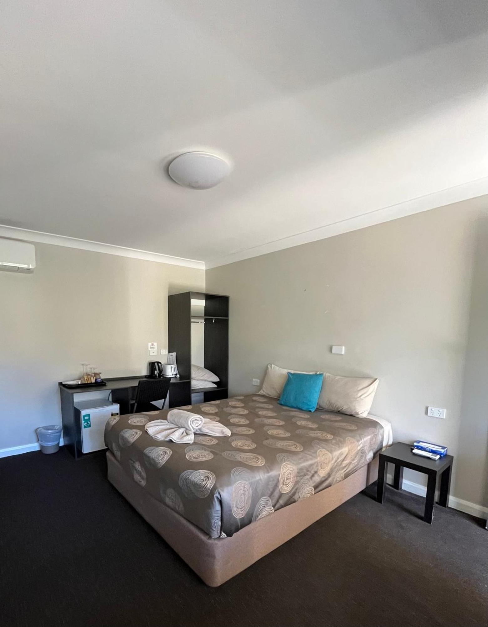 Copper City Motel Cobar Εξωτερικό φωτογραφία