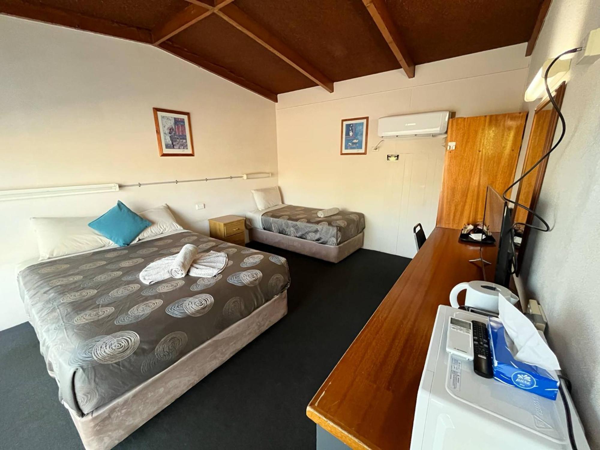 Copper City Motel Cobar Εξωτερικό φωτογραφία
