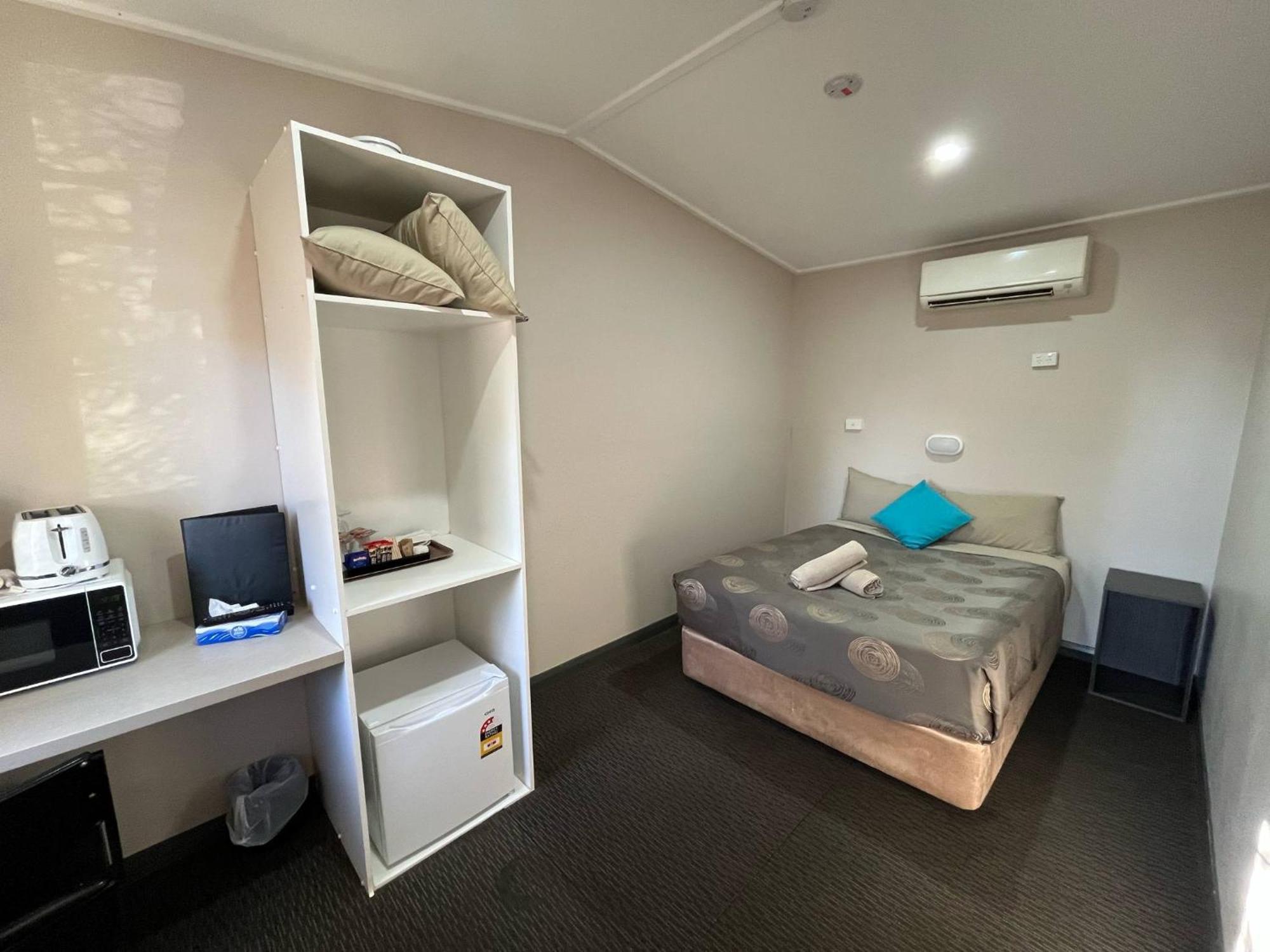 Copper City Motel Cobar Εξωτερικό φωτογραφία