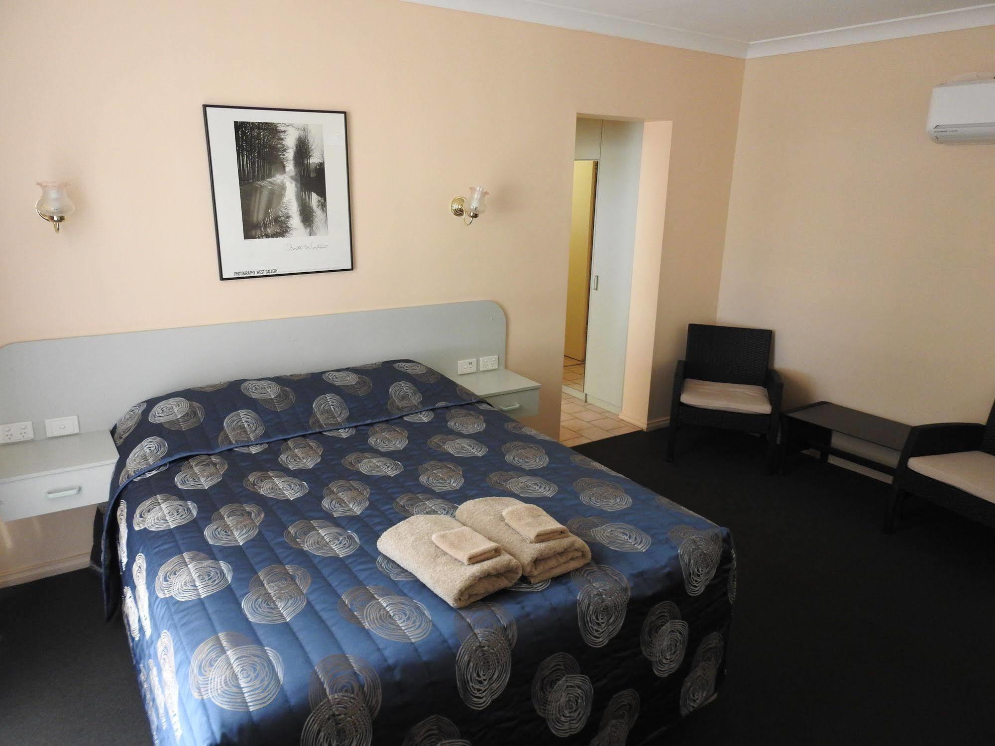 Copper City Motel Cobar Εξωτερικό φωτογραφία