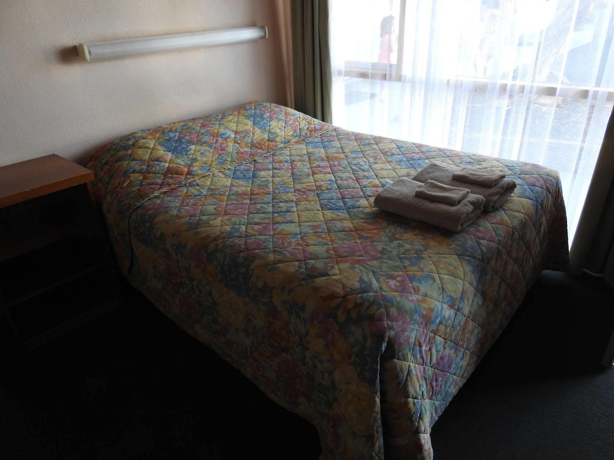 Copper City Motel Cobar Εξωτερικό φωτογραφία