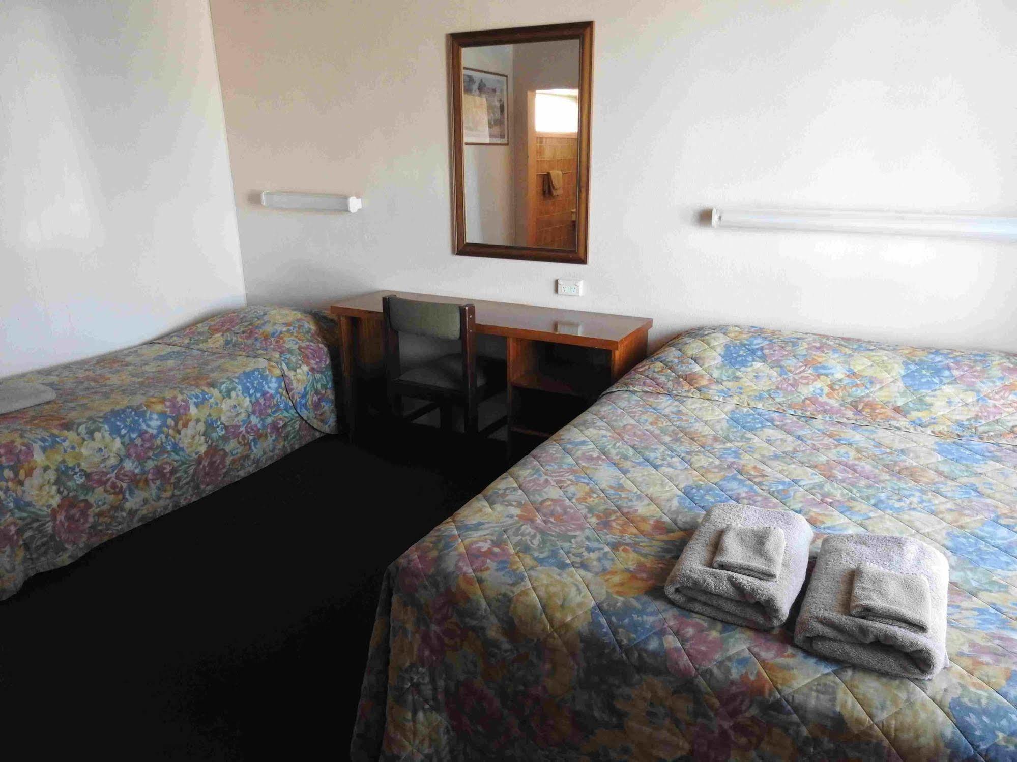 Copper City Motel Cobar Εξωτερικό φωτογραφία