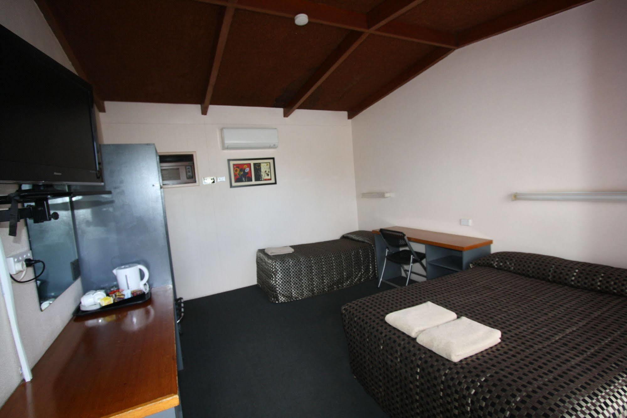 Copper City Motel Cobar Εξωτερικό φωτογραφία