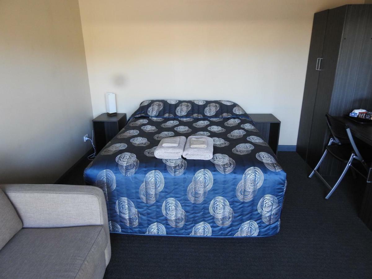Copper City Motel Cobar Εξωτερικό φωτογραφία