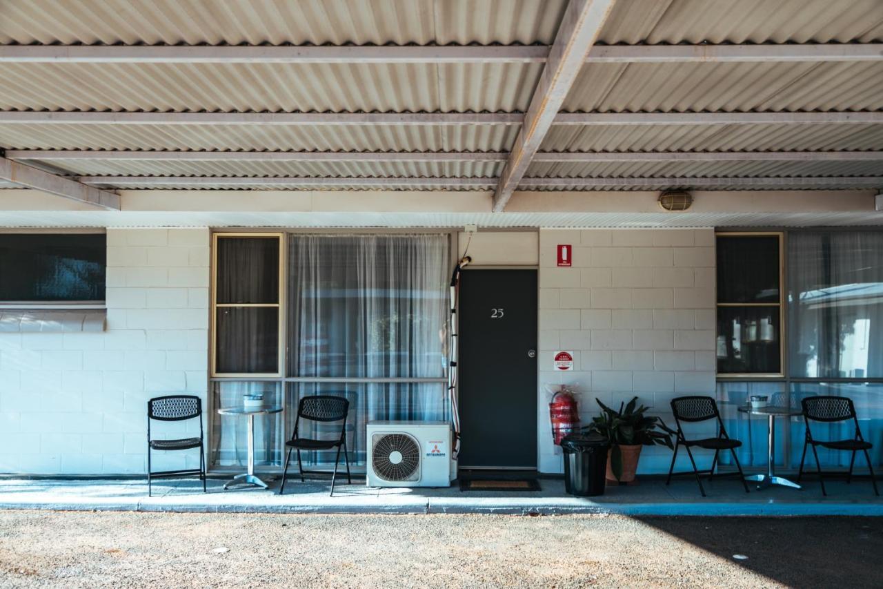 Copper City Motel Cobar Εξωτερικό φωτογραφία