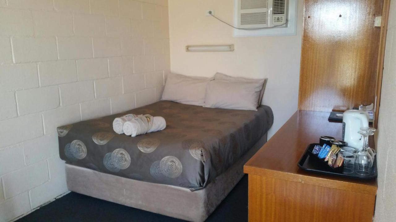 Copper City Motel Cobar Εξωτερικό φωτογραφία